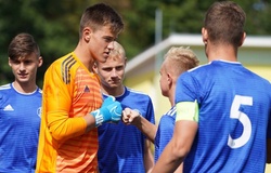 Thủ môn 16 tuổi của MU tài năng cỡ nào mà được gọi là “Petr Cech mới”?