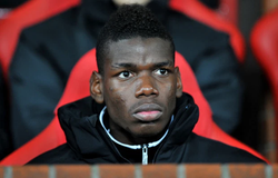 Pogba thất vọng rời MU vì mất suất cho một tiền vệ "bất đắc dĩ"