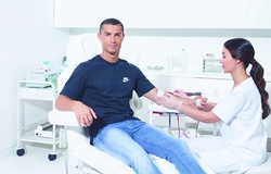 Ronaldo không xăm mình để có thể hiến máu thường xuyên hơn