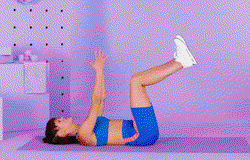 Cách tập động tác “Con bọ chết” luyện bụng 6 múi