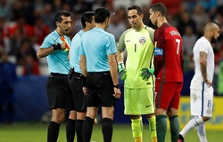 Cựu sao Barca chia sẻ kỷ niệm khiến Ronaldo ôm hận trên chấm phạt đền