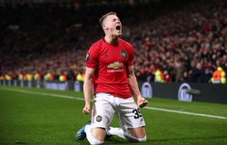 Ngôi sao MU theo dõi Ronaldo để học tập bí quyết của thần tượng