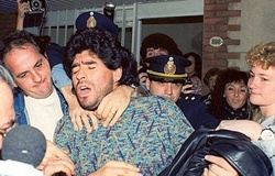 Tròn 29 năm, Maradona bị bắt vì tàng trữ ma túy