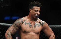 Cựu sao bóng bầu dục muốn đánh 6 trận UFC trong 1 năm