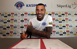 Ricardo Quaresma phiêu dạt về đâu sau khi bị Hà Nội FC từ chối đá V-League?