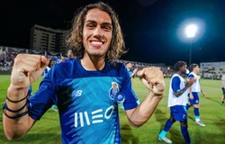 Kỷ lục của Ronaldo bị cầu thủ từ chối chuyển đến Barca vượt qua