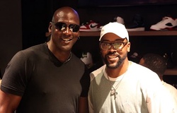 Lòng trung thành giết chết sự nghiệp rộng mở của cậu con trai Michael Jordan