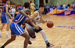 Nguyễn Văn Hùng trở về Thủ đô, gia nhập Thang Long Warriors