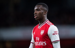 Sao trẻ Arsenal lập hat-trick khởi động cho Ngoại hạng Anh