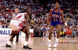 Kẻ thù không đội trời chung của Michael Jordan sắp được dựng tượng