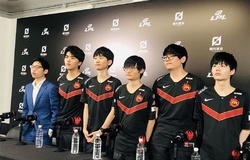 Trận đấu giữa SN vs FPX bị hoãn vì Xạ thủ Lwx bị sốt