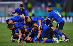 Italia chính thức giành vé đi tiếp sau 2 trận thắng liên tiếp