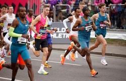 VĐV nước ngoài chạy London Marathon phải đóng thêm phí “thuế khí hậu”