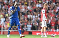 Lukaku ghi bàn đầu tiên cho Chelsea sau... 10 năm