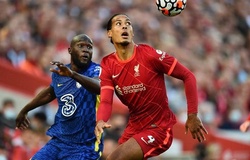 Lukaku chạm bóng ít hơn cả 2 thủ môn của Chelsea và Liverpool