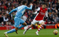 CĐV Arsenal cáo buộc trọng tài ngăn cản bàn thắng của Martinelli