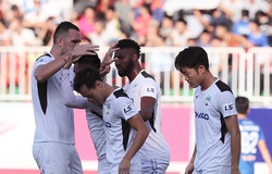 Tuấn Anh lập siêu phẩm, HAGL nhấn chìm Quảng Nam FC 