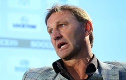 Tony Adams: Đau tim, không tìm đến ghế HLV