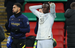 Phản ứng của thủ môn Chelsea sau khi Kepa sút hỏng penalty 