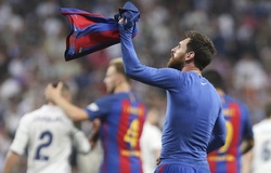 Messi lần đầu đến Di Stefano trong vai kỷ lục gia Siêu kinh điển