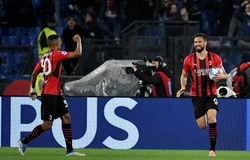 AC Milan đòi lại ngôi đầu bảng nhờ bàn thắng ở phút bù giờ