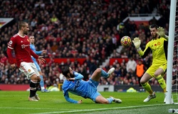 Huyền thoại MU giận dữ tuyên bố “bỏ cuộc” ngay hiệp 1 trận derby