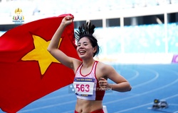 Giành thêm 3 HCV SEA Games 32, các nữ tuyển thủ giúp điền kinh Việt Nam bám sát Thái Lan