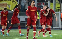 Roma của Mourinho trở thành lá cờ đầu của bóng đá Italia