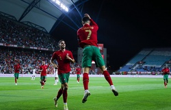 Ronaldo lập thêm kỷ lục khác với tuyển Bồ Đào Nha