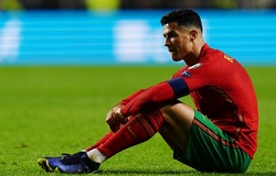 Ronaldo không giấu nổi thất vọng sau khi Bồ Đào Nha thua sốc