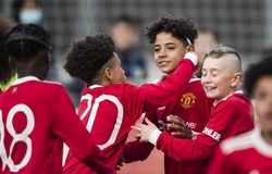 Con trai Ronaldo ghi bàn và ăn mừng “siuuuu” giống hệt cha