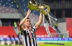 Ronaldo lần đầu tiên được trao giải mang tên nhà vô địch Paolo Rossi