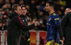 Ronaldo lại phản ứng sau khi bị thay thế trong trận MU vs Brentford