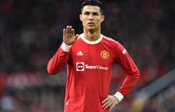 Hé lộ hình ảnh Ronaldo mặc áo đấu mùa tới của MU