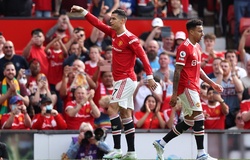 Ronaldo và Elanga tạo ra sự kết hợp đặc biệt để ghi bàn cho MU