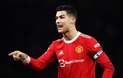 Ronaldo đe dọa rời MU với tối hậu thư về HLV mới