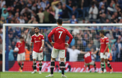 MU bị CĐV chế nhạo sau thảm bại trước Brighton