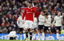 Phản ứng của Ronaldo sau khi MU thảm bại trước Liverpool