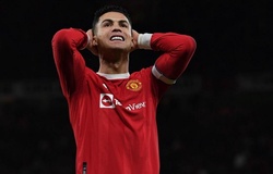 Ronaldo sút hỏng phạt đền, MU bị loại sau loạt luân lưu “kinh dị”