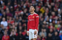 Phản ứng khó hiểu của Ronaldo sau khi Salah ghi bàn bị phát hiện