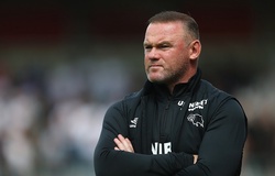 Rooney gọi cảnh sát sau khi lộ video nhạy cảm với phụ nữ hở hang