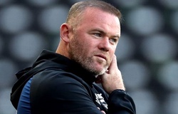 Rooney xin lỗi công khai sau vụ việc với các cô gái trẻ