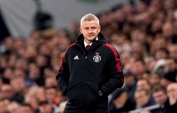 Solskjaer xin lỗi vì đã mỉm cười sau khi MU thua đậm Watford 
