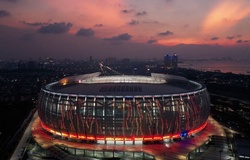 Chiêm ngưỡng SVĐ có mái che lớn bậc nhất thế giới ở Jakarta, Indonesia