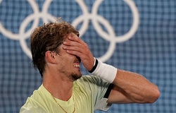Tennis Olympic: Zverev xin lỗi Djokovic sau chiến thắng?