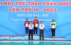 Hai cô bé tuổi học trò cùng xô đổ kỷ lục bơi 50m tự do Đại hội Thể thao toàn quốc của đàn chị Ánh Viên