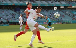 Seferovic biến thành “chân gỗ” trong trận Thụy Sĩ vs xứ Wales