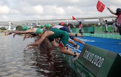 Triathlon nam Olympic Tokyo gặp sự cố xuất phát hiếm có, đáng quên nhất lịch sử