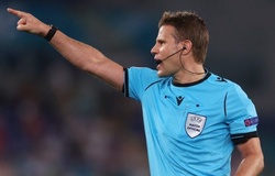 Trọng tài trận Italia vs Tây Ban Nha từng bắt chung kết Champions League