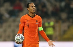 Van Dijk và các ngôi sao Hà Lan phản đối Van Gaal trở lại 